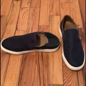 Olukai Pehuea slides